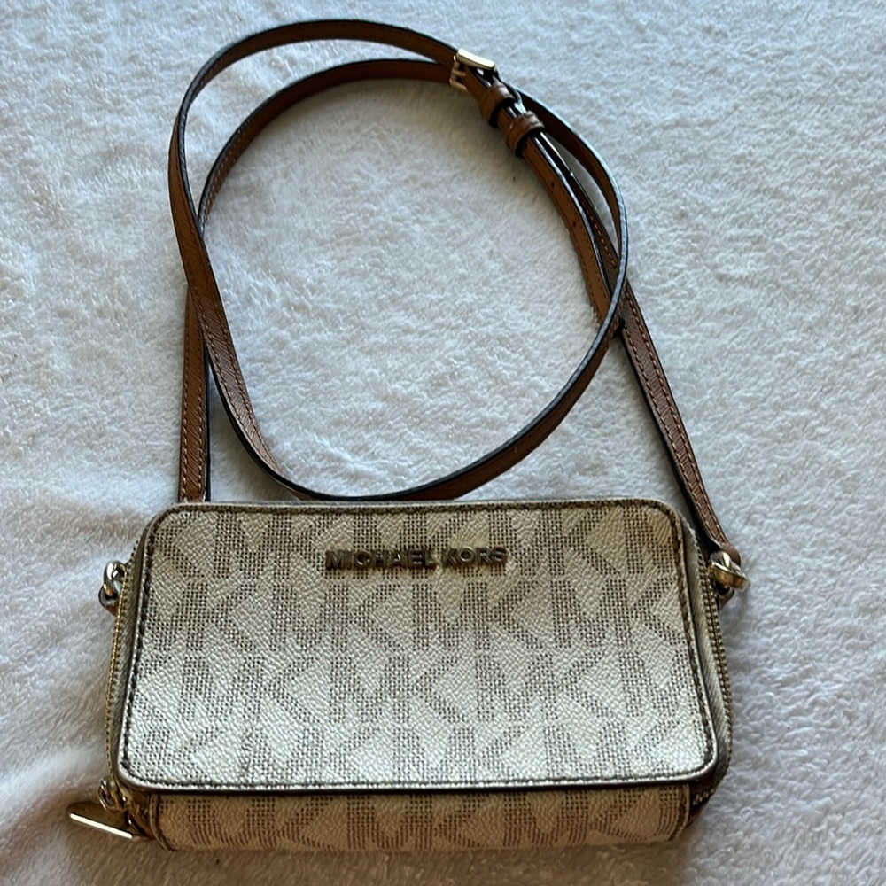 Michael Kors Crossbody Bag